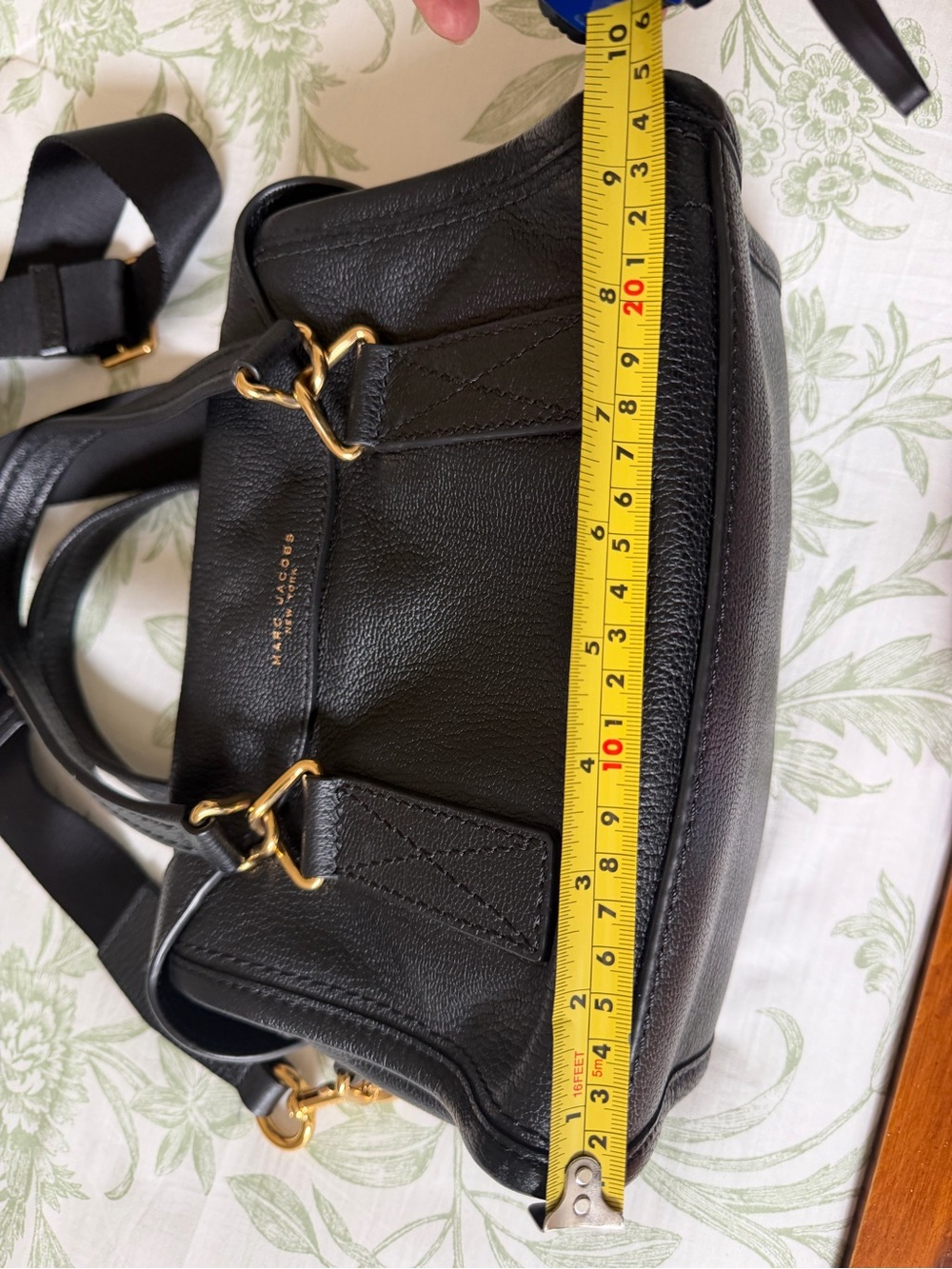 Marc Jacobs Black Pebbled Leather Wellington Satchel with Gold Hardware with COA - Picture 13 of 16
